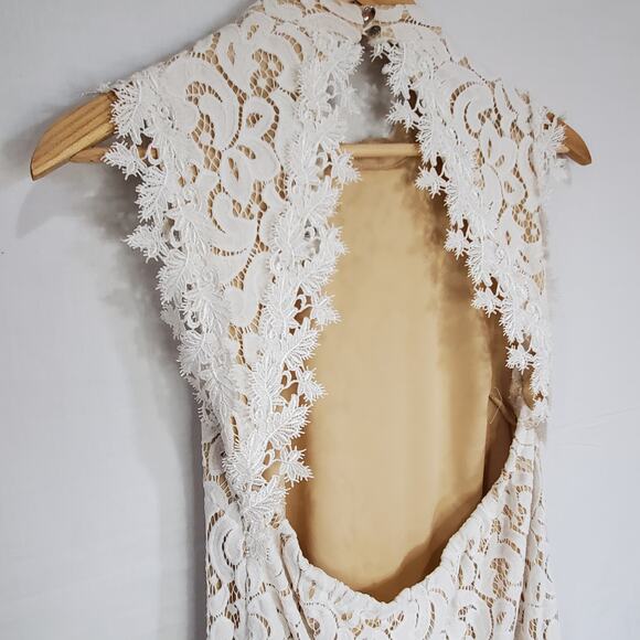 Francesca's White/Tan Crochet High Neck Open Back Dress Small - Picture 7 of 11